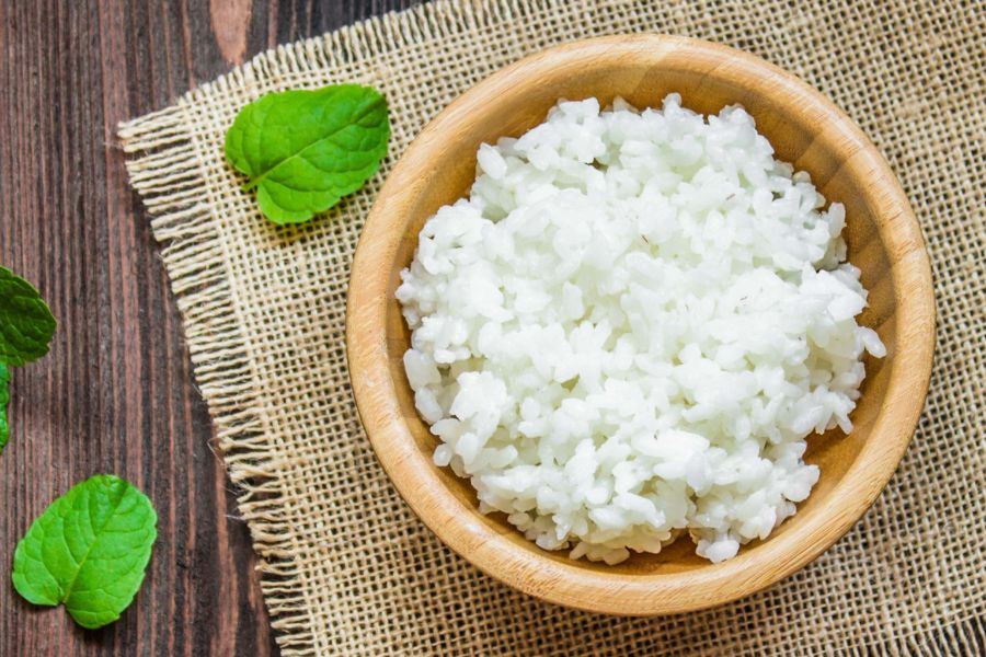 Comer arroz blanco