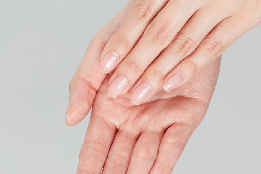 diferencia entre endurecedor y fortalecedor de uñas